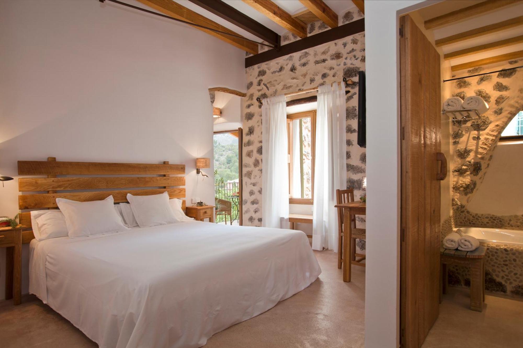 Deluxe Double Room Historic Building Spa Access
